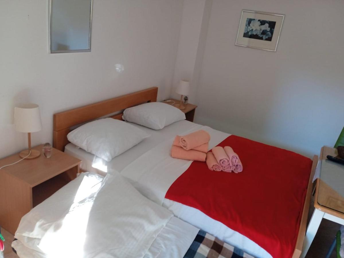 Apartmani L&Z ペトルチャネ エクステリア 写真